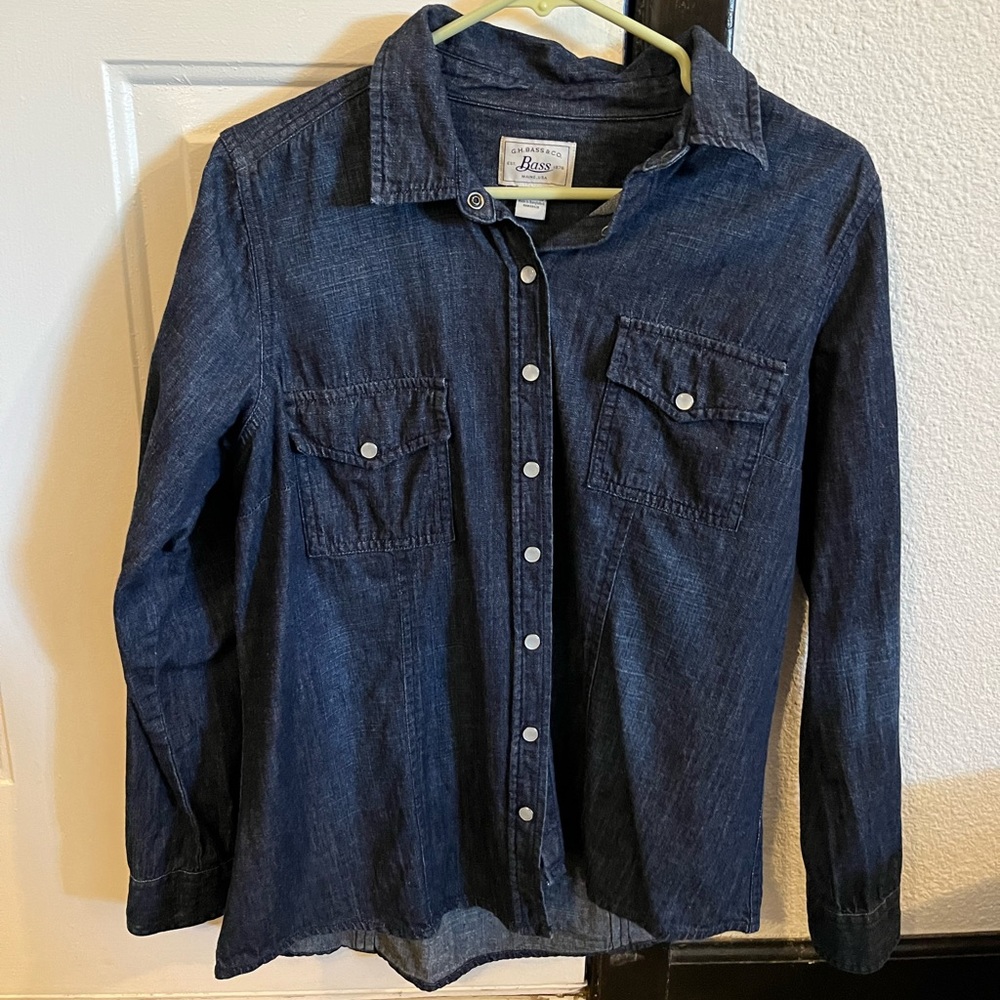 Women’s denim shirt